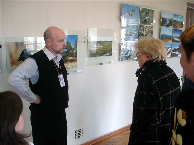 Эээ... Над начальством не пошутишь.