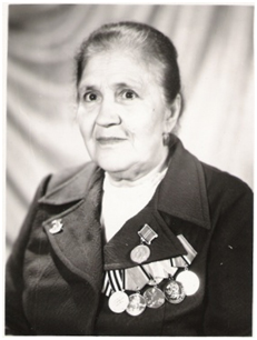 Елена Никифоровна Карамнова (Ряснова)