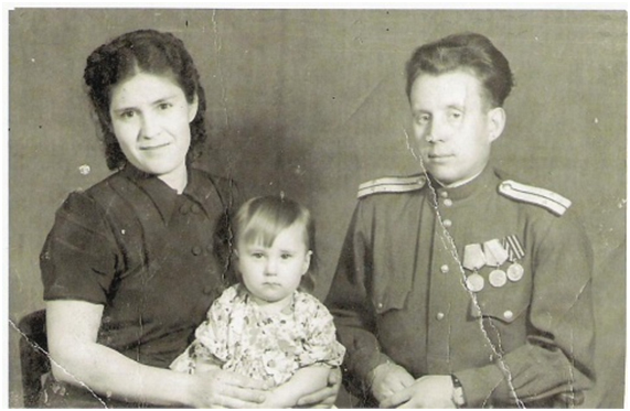 Семья Карамновых, 1949 год